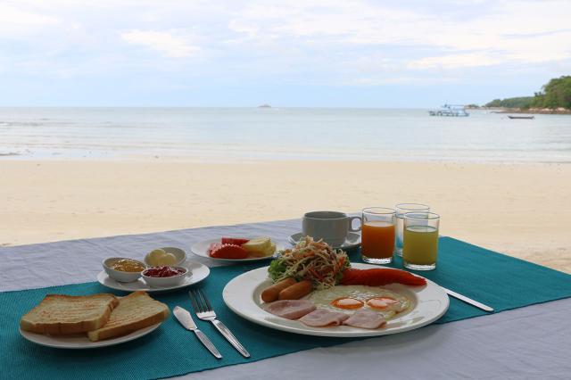 Kombinace - Samed Cabana Resort ***, Ko Samet - pláž Ao Wong Du