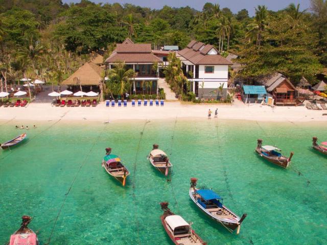 Kombinace - Cabana Lipe Beach Resort ***, Ko Lipe - pláž Sunris