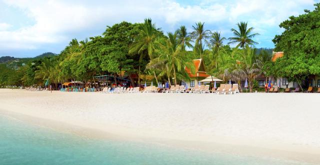 Kombinace - Fair House Beach Resort ***, Ko Samui - pláž Chawen