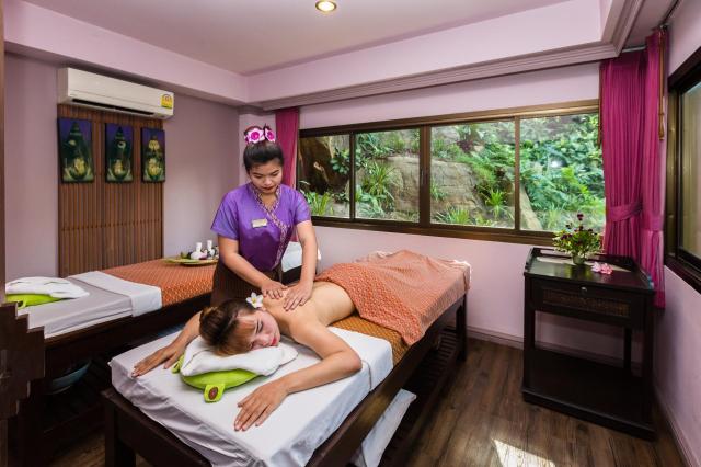 Kombinace - Fair House Beach Resort ***, Ko Samui - pláž Chawen