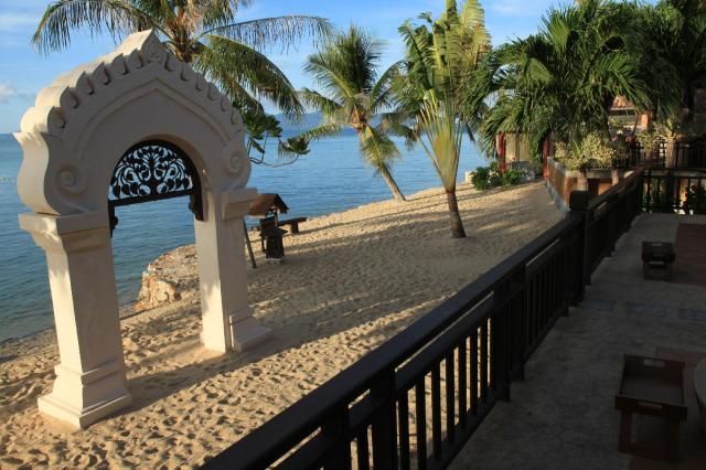 Kombinace - Fair House Beach Resort ***, Ko Samui - pláž Chawen