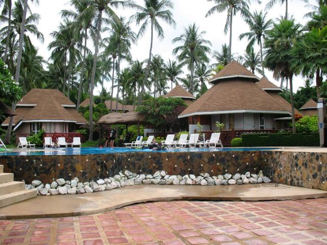 Kombinace - Koh Tao Coral Grand Resort ***, Ko Tao - pláž Saire