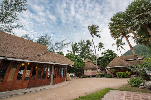 Kombinace - Koh Tao Coral Grand Resort ***, Ko Tao - pláž Saire