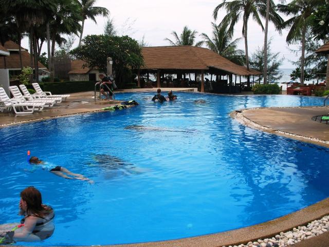 Kombinace - Koh Tao Coral Grand Resort ***, Ko Tao - pláž Saire