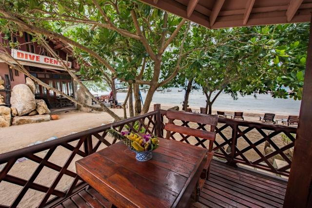 Kombinace - Koh Tao Coral Grand Resort ***, Ko Tao - pláž Saire