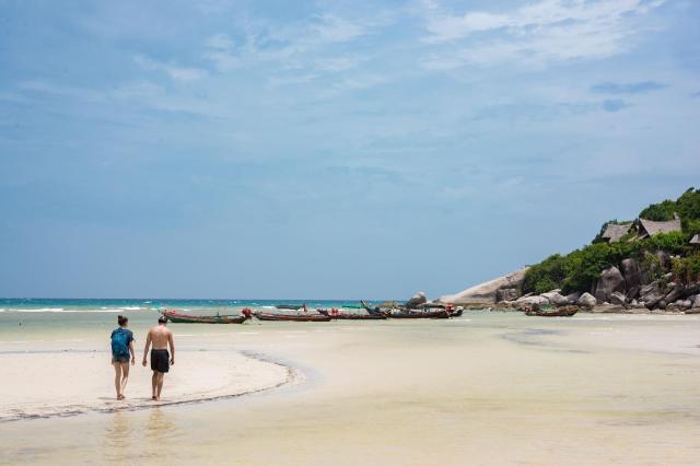 Kombinace - Koh Tao Coral Grand Resort ***, Ko Tao - pláž Saire