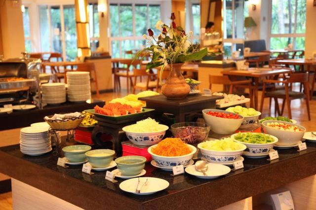 Kombinace - Green Park***, Pattaya, Bangkok Palace Hotel ***+, 