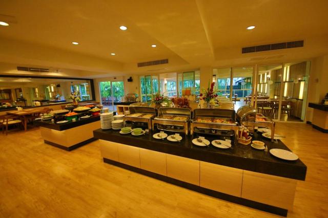 Kombinace - Green Park***, Pattaya, Bangkok Palace Hotel ***+, 