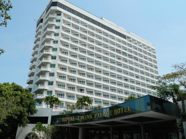 Kombinace - Royal Twins Pattaya ***, Pattaya, Bangkok Palace Ho