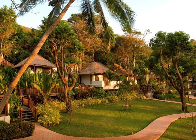 Kombinace - Le Vimarn Cottages & Spa ****, Ko Samet - pláž Ao P
