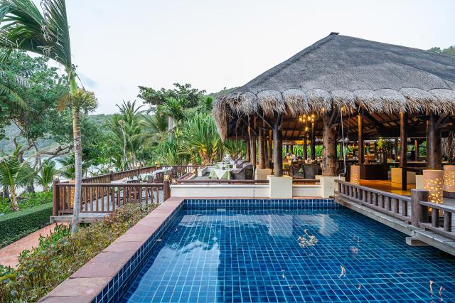 Kombinace - Le Vimarn Cottages & Spa ****, Ko Samet - pláž Ao P