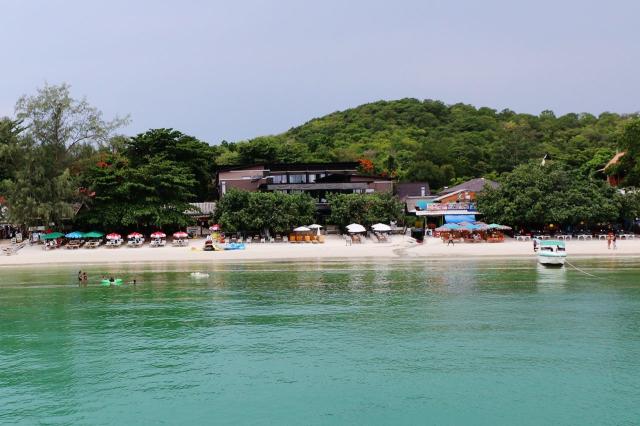 Kombinace - La Lune Beach Resort ***, Ko Samet - pláž Ao Wong D