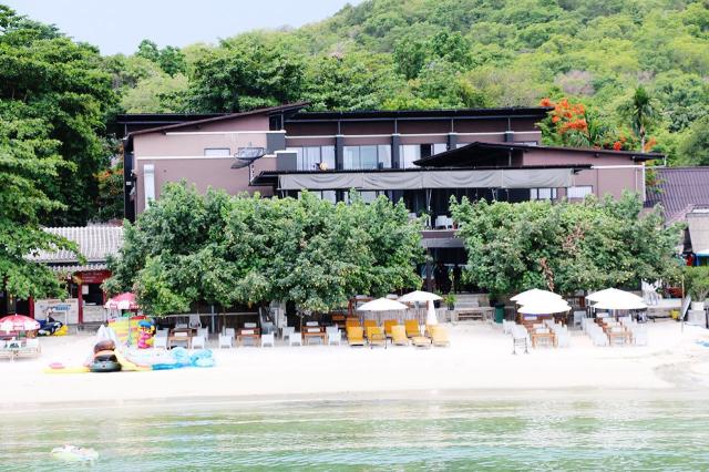 Kombinace - La Lune Beach Resort ***, Ko Samet - pláž Ao Wong D