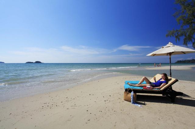 Kombinace - Centara Tropicana Resort ****, Ko Chang - pláž Klon