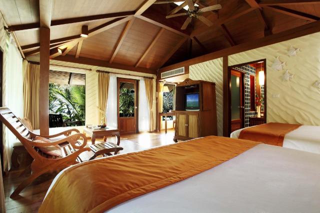Kombinace - Centara Tropicana Resort ****, Ko Chang - pláž Klon