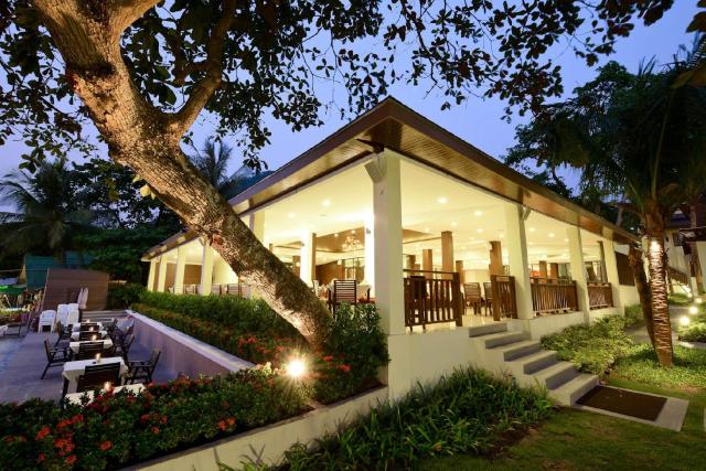 Kombinace - Kacha Resort ****, Ko Chang - pláž White Sand, Bang