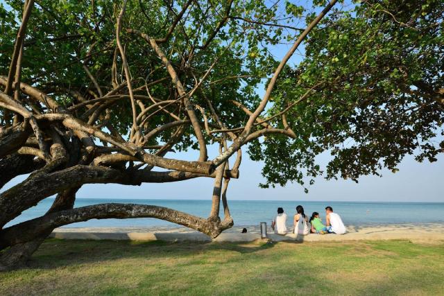 Kombinace - Kacha Resort ****, Ko Chang - pláž White Sand, Bang