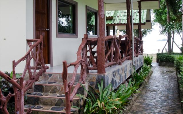 Kombinace - Chai Chet Resort ***, Ko Chang - pláž  Klong Prao, 