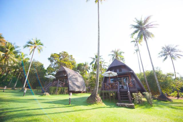 Kombinace - Ko Kood Beach Resort ***, Ko Kood - pláž Ko Kood, S
