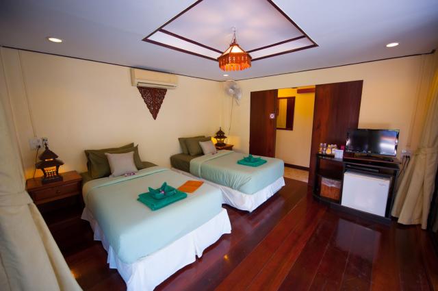 Kombinace - Ko Kood Beach Resort ***, Ko Kood - pláž Ko Kood, S