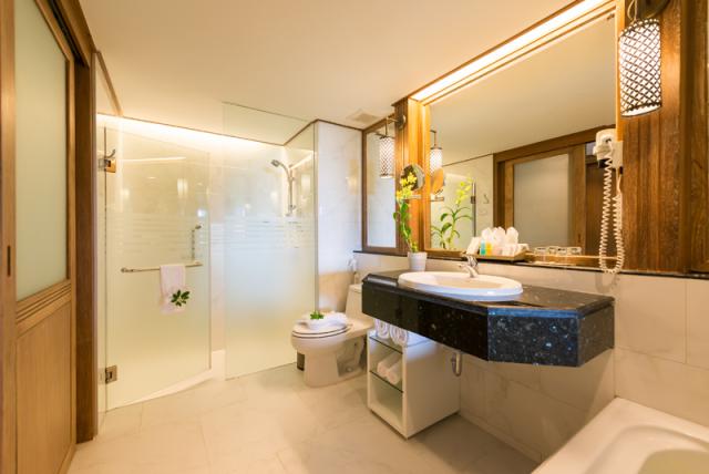 Kombinace - Katathani Resort *****, Phuket - pláž Kata, Bangkok