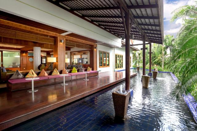 Kombinace - Sunwing Bangtao Beach ****, Phuket, Bangkok Palace 