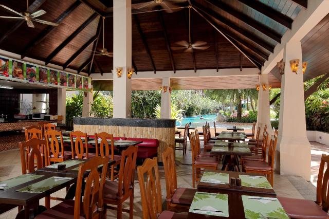 Kombinace - Kata Palm Resort & Spa ****, Phuket - pláž Kata, Ba