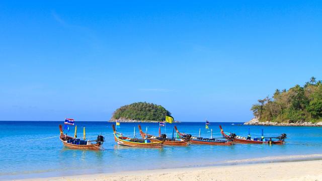 Kombinace - Kata Palm Resort & Spa ****, Phuket - pláž Kata, Ba