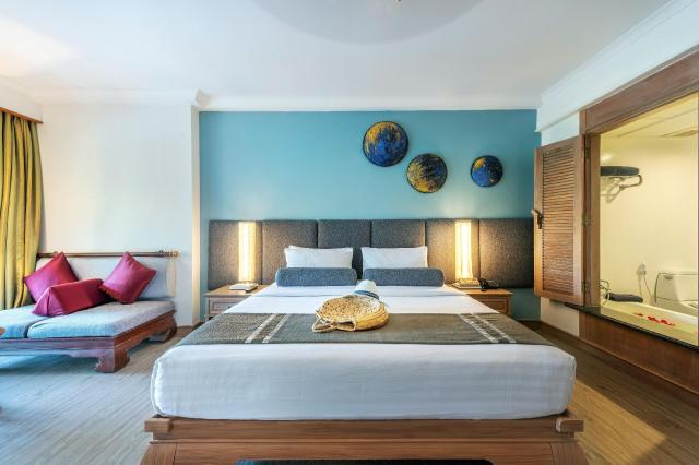 Kombinace - Cha-da Thai Village Resort ****, Krabi - pláž Ao Na