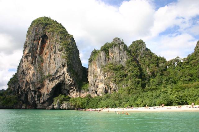Kombinace - Cha-da Thai Village Resort ****, Krabi - pláž Ao Na