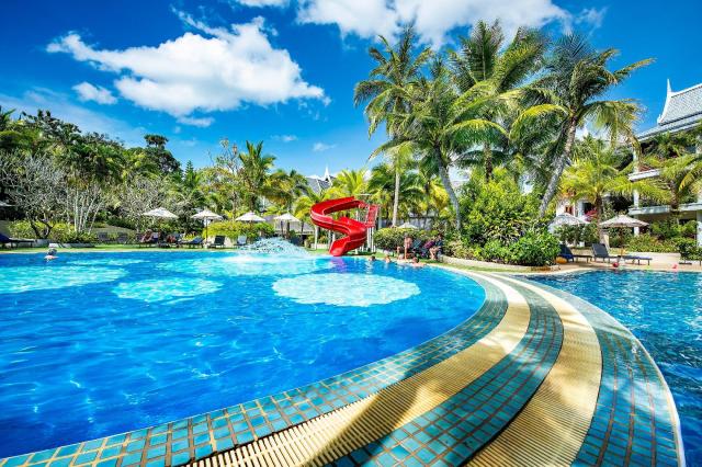 Kombinace - Cha-da Thai Village Resort ****, Krabi - pláž Ao Na