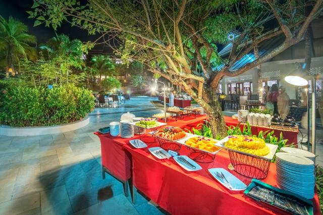 Kombinace - Cha-da Thai Village Resort ****, Krabi - pláž Ao Na