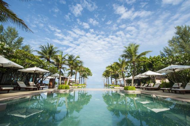 Kombinace - Layana Resort *****, Ko Lanta - pláž Long, Bangkok 