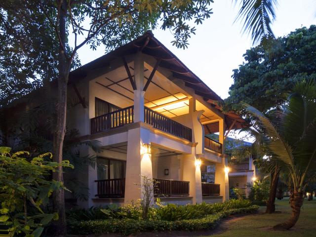 Kombinace - Layana Resort *****, Ko Lanta - pláž Long, Bangkok 