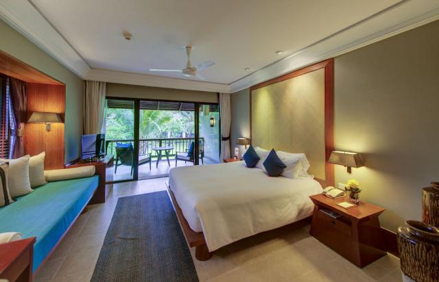 Kombinace - Layana Resort *****, Ko Lanta - pláž Long, Bangkok 