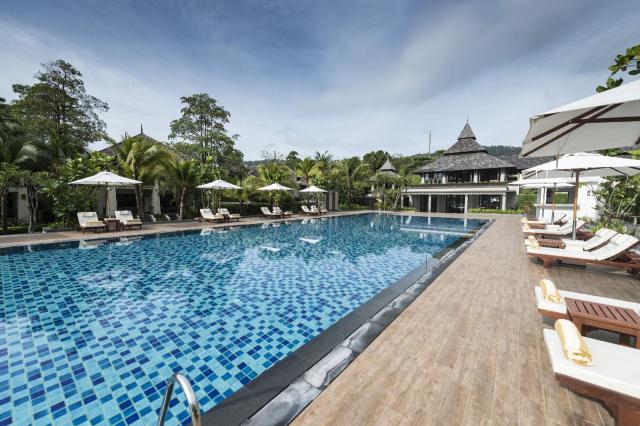 Kombinace - Layana Resort *****, Ko Lanta - pláž Long, Bangkok 