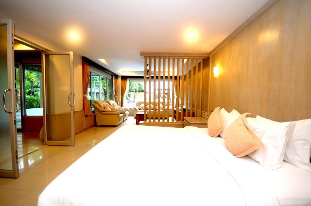 Kombinace - Lanta Sand Resort ****, Ko Lanta - pláž Long, Bangk