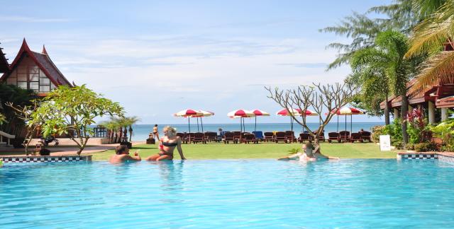 Kombinace - Royal Lanta Resort ***, Ko Lanta - pláž Klong Dao, 