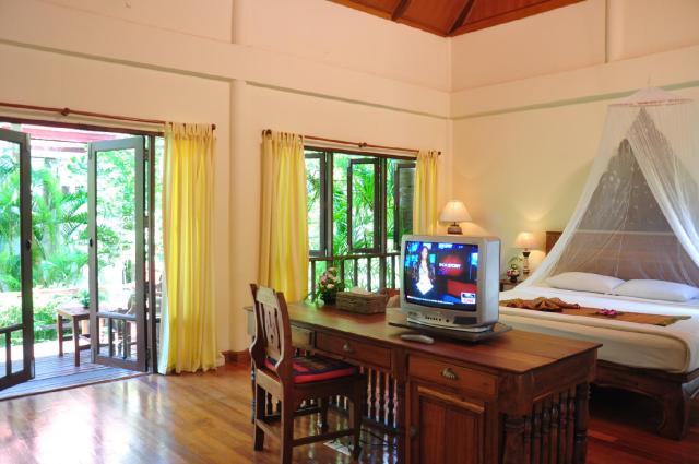 Kombinace - Royal Lanta Resort ***, Ko Lanta - pláž Klong Dao, 