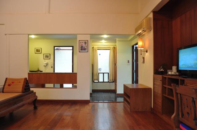 Kombinace - Royal Lanta Resort ***, Ko Lanta - pláž Klong Dao, 
