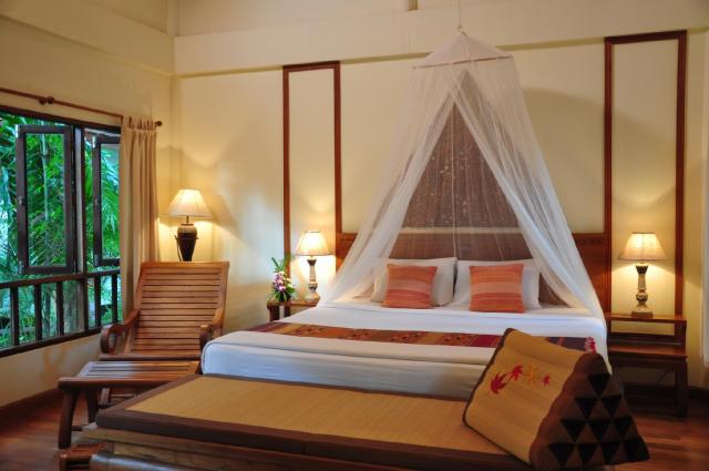Kombinace - Royal Lanta Resort ***, Ko Lanta - pláž Klong Dao, 