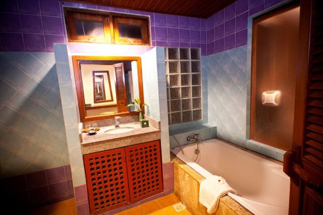 Kombinace - Railay Bay Resort ****, Krabi - pláž Railay Bay, Ph