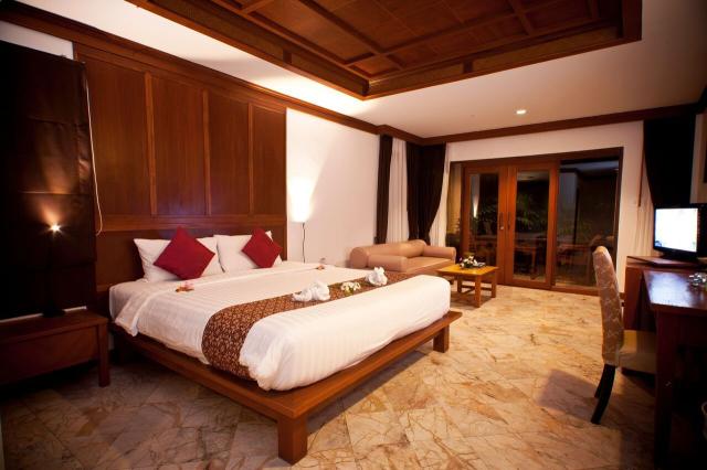 Kombinace - Railay Bay Resort ****, Krabi - pláž Railay Bay, Ph