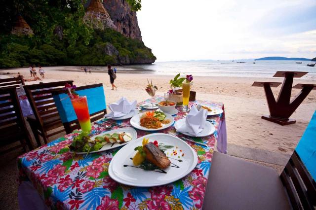 Kombinace - Railay Bay Resort ****, Krabi - pláž Railay Bay, Ph
