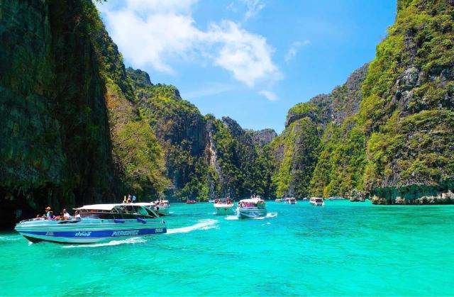Kombinace - Railay Bay Resort ****, Krabi - pláž Railay Bay, Ph