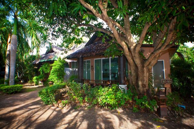 Kombinace - Railay Bay Resort ****, Krabi - pláž Railay Bay, Ph
