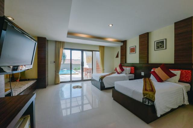 Kombinace - Sita Beach Resort ****, Ko Lipe - pláž Pattaya, Cha