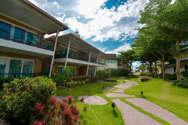 Kombinace - Sita Beach Resort ****, Ko Lipe - pláž Pattaya, Cha