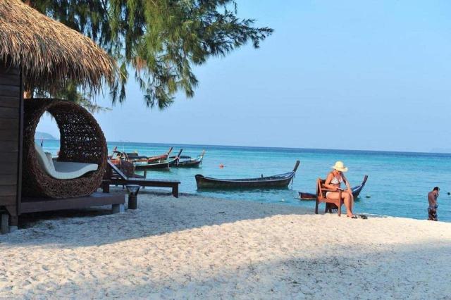 Kombinace - Anda Resort ***, Ko Lipe - pláž Sunrise, Royal Lant