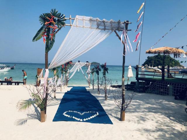 Kombinace - Anda Resort ***, Ko Lipe - pláž Sunrise, Royal Lant
